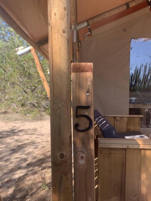 12 Fires Luxury Glamping With Heating #5 호텔 존슨 시티 외부 사진