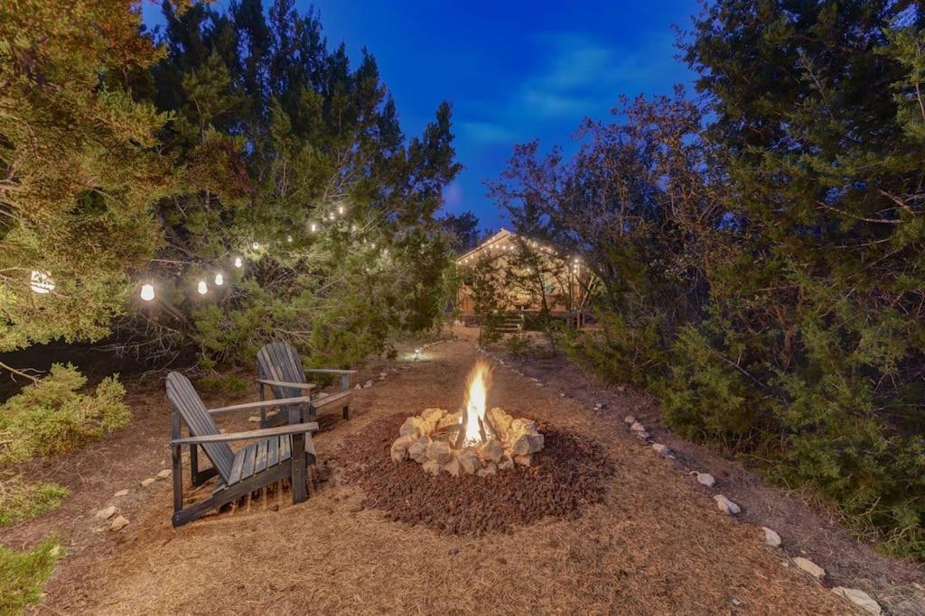 12 Fires Luxury Glamping With Heating #5 호텔 존슨 시티 외부 사진