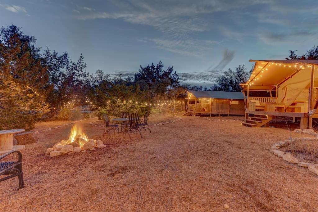 12 Fires Luxury Glamping With Heating #5 호텔 존슨 시티 외부 사진